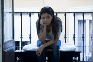 woman searching for top anorexia treatment centers